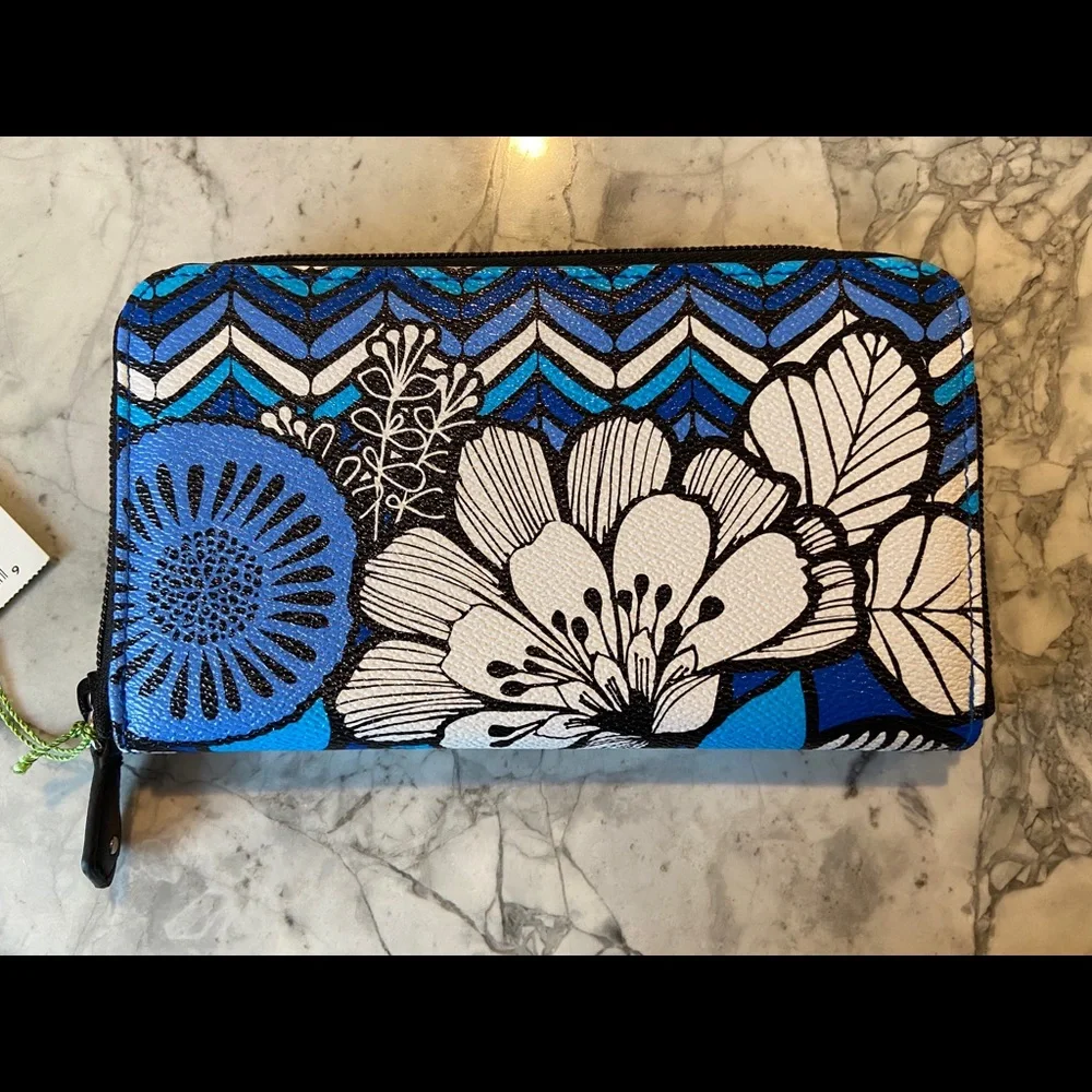 Vera Bradley Accordion Wallet